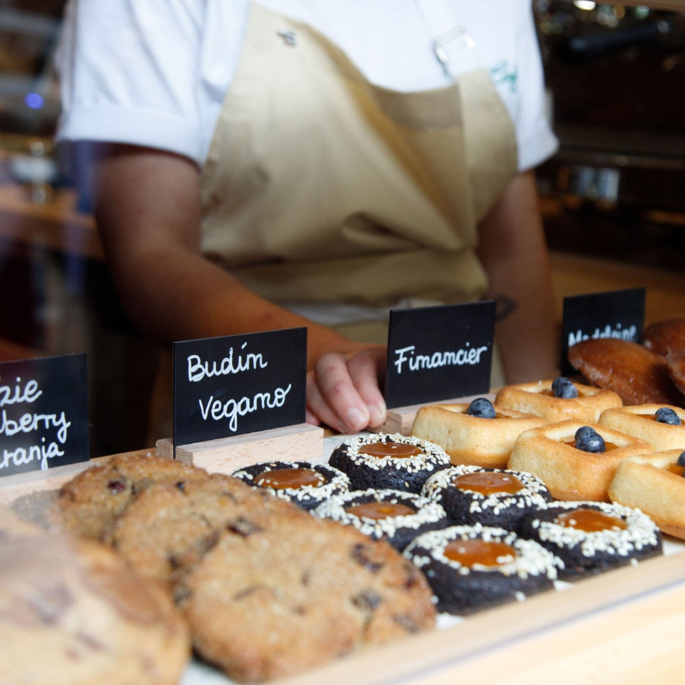 Togni´s cafe - Pâtisserie. Bread. Lunch. Coffee.